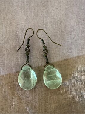 Green Teardrop Dangle Earrings - Elegant Women's Jewelry